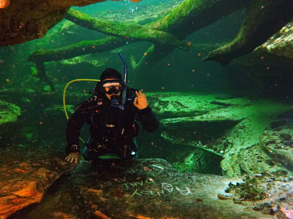 Dayo Scuba Center LLC, Orlando Florida www.dayo.com